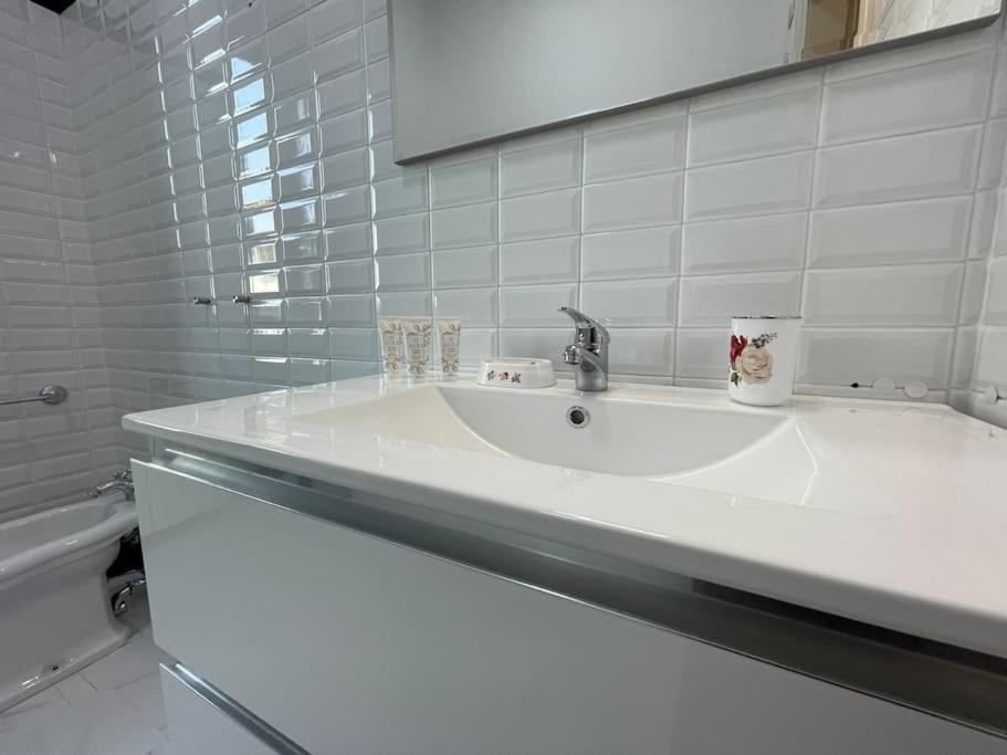 Bg Central President Suite Con Parcheggio - Vista Citta Alta Bergamo Ngoại thất bức ảnh