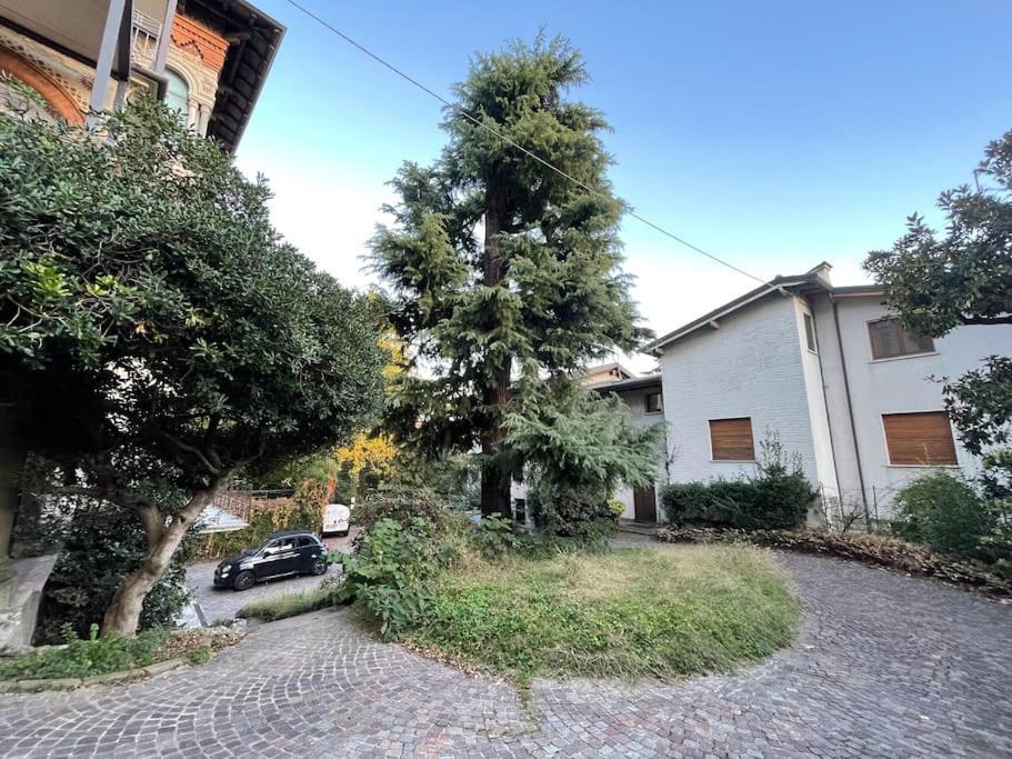 Bg Central President Suite Con Parcheggio - Vista Citta Alta Bergamo Ngoại thất bức ảnh